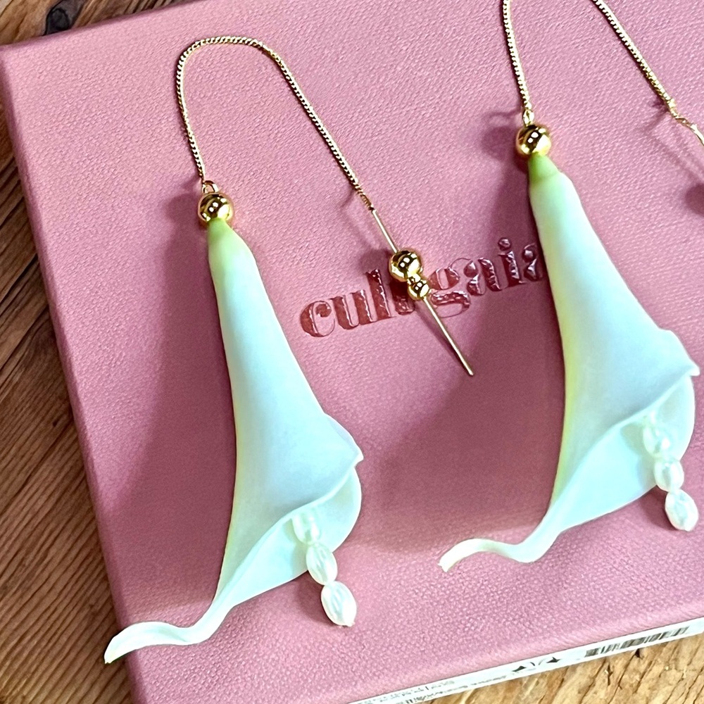 NWT Cult Gaia Calla Cultured Pearl Earrings - Picture 3 of 16